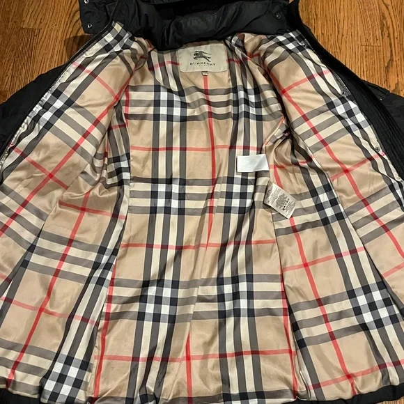 Burberry Black Hooded Puffer Coat - Picture 8 of 10
